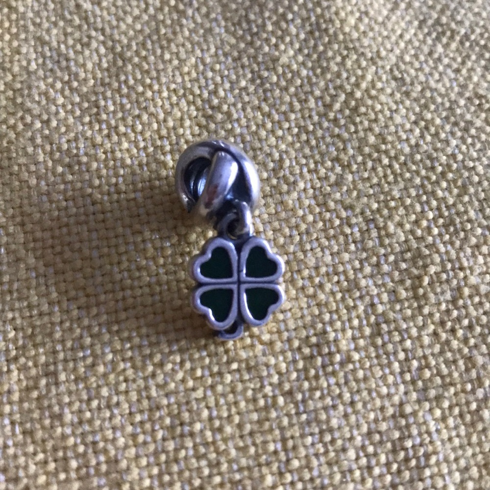 Retired Pandora 4 Leaf Clover Charm